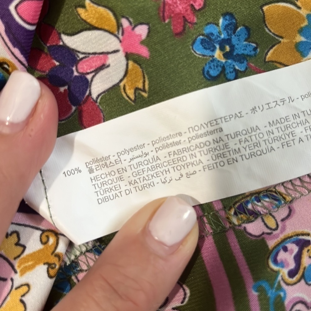 Zara Silk Like Floral Blogger Favorite Dress Size XS.  NWT - Picture 9 of 12
